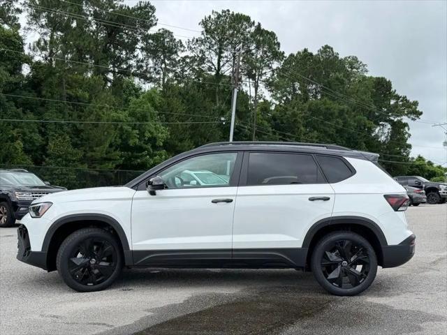 2026 Volkswagen Taos SE Black