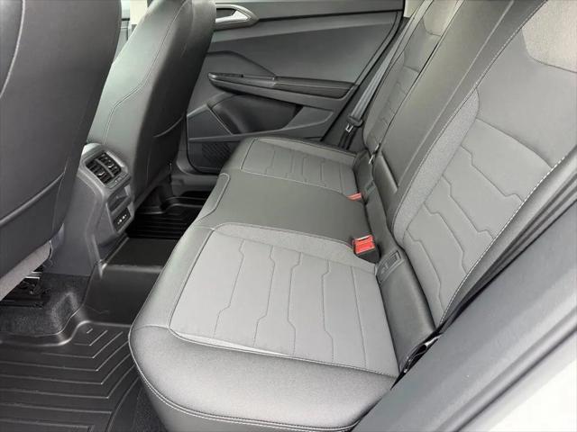 2026 Volkswagen Taos SE Black