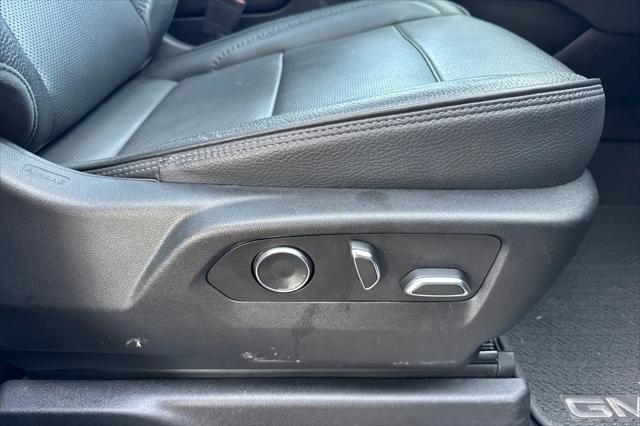 2023 GMC Yukon XL 4WD Denali