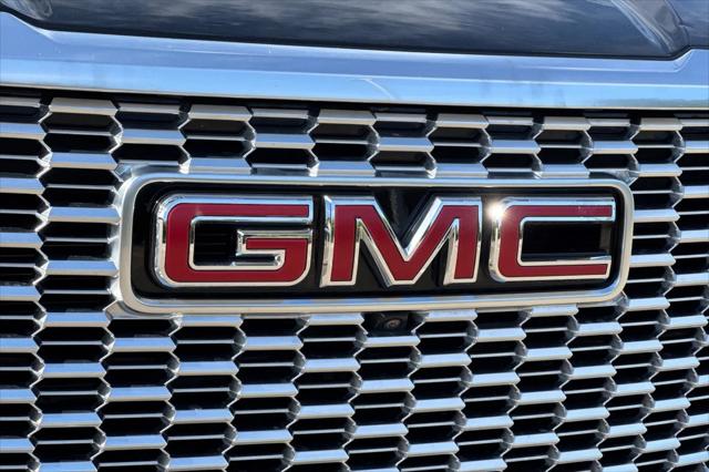 2023 GMC Yukon XL 4WD Denali