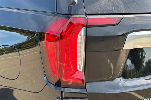 2023 GMC Yukon XL 4WD Denali