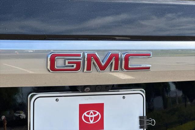 2023 GMC Yukon XL 4WD Denali
