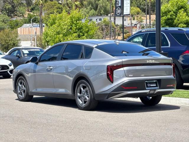 2025 Kia K4 LXS