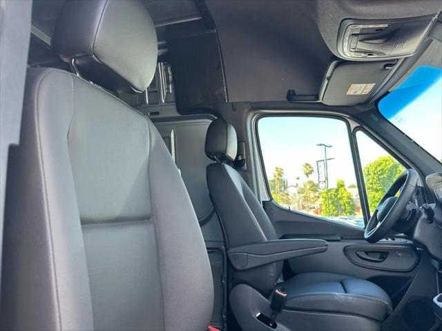 2026 Mercedes-Benz Sprinter 2500 Standard Roof 4-Cyl Diesel HO