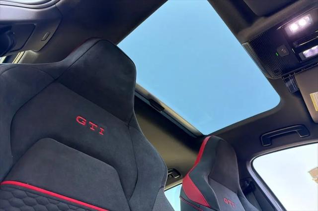 2026 Volkswagen Golf GTI SE