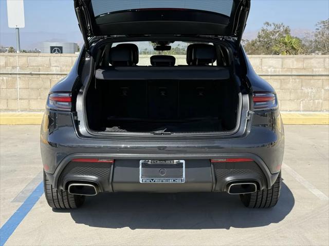 2023 Porsche Macan Macan