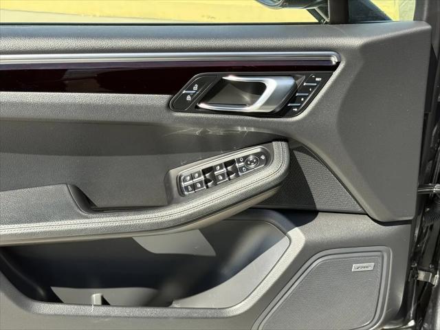 2023 Porsche Macan Macan