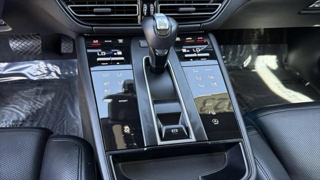 2023 Porsche Macan Macan