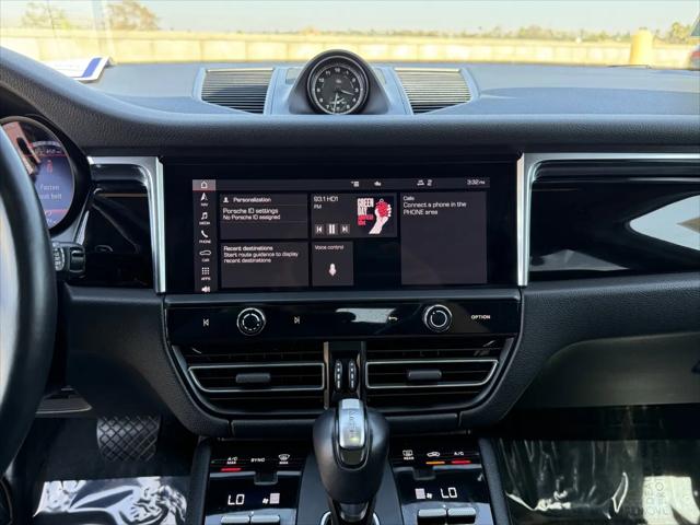 2023 Porsche Macan Macan