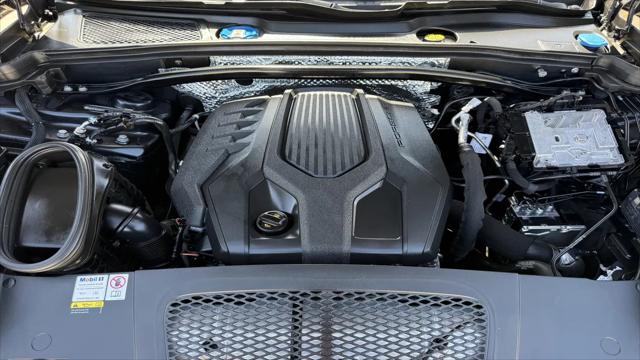 2023 Porsche Macan Macan