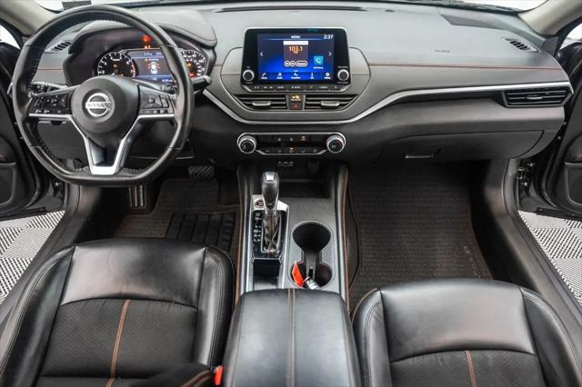 2022 Nissan Altima SR FWD