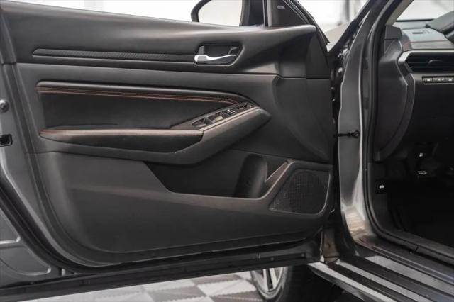 2022 Nissan Altima SR FWD