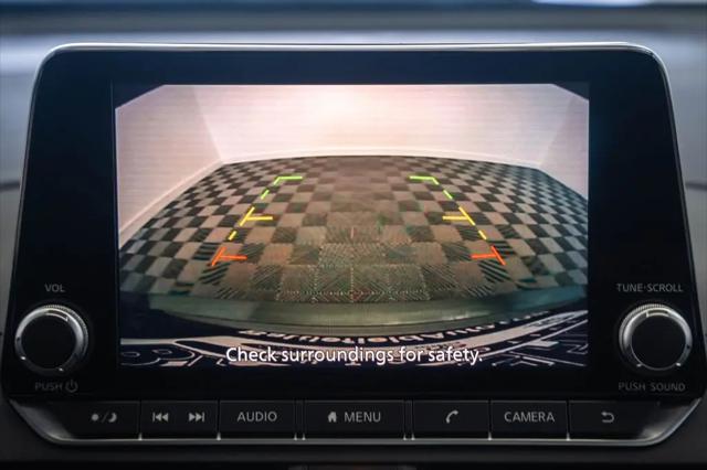 2022 Nissan Altima SR FWD