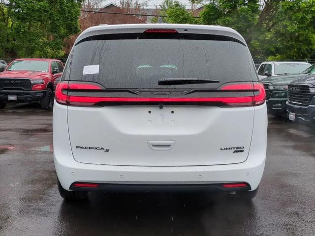 2027 Chrysler Pacifica Limited