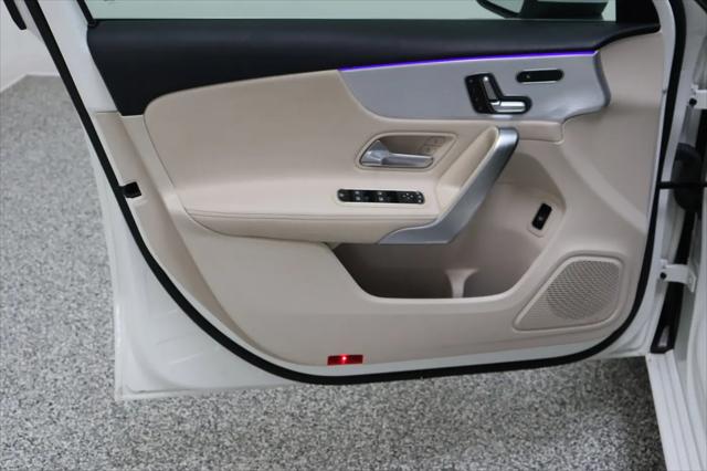 2021 Mercedes-Benz A 220 A 220
