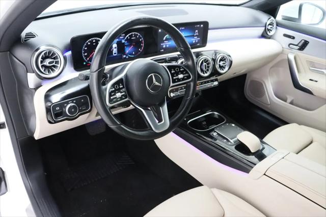2021 Mercedes-Benz A 220 A 220