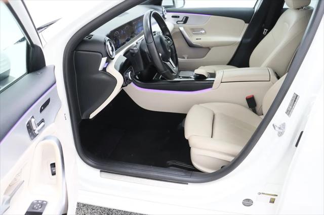2021 Mercedes-Benz A 220 A 220