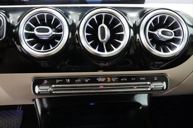 2021 Mercedes-Benz A 220 A 220