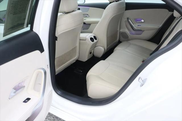 2021 Mercedes-Benz A 220 A 220