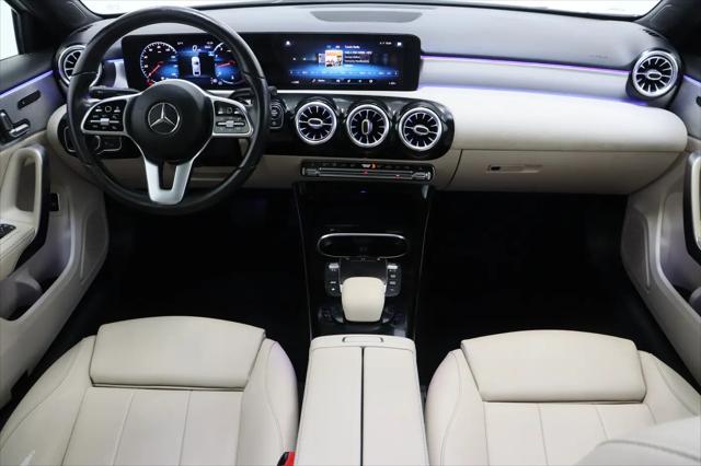 2021 Mercedes-Benz A 220 A 220