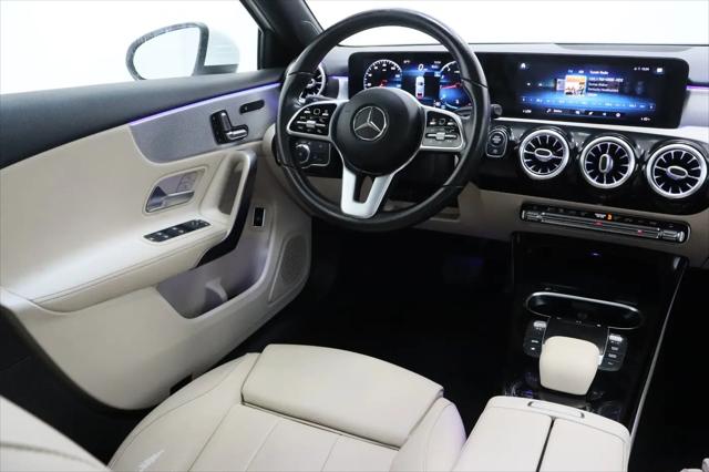 2021 Mercedes-Benz A 220 A 220