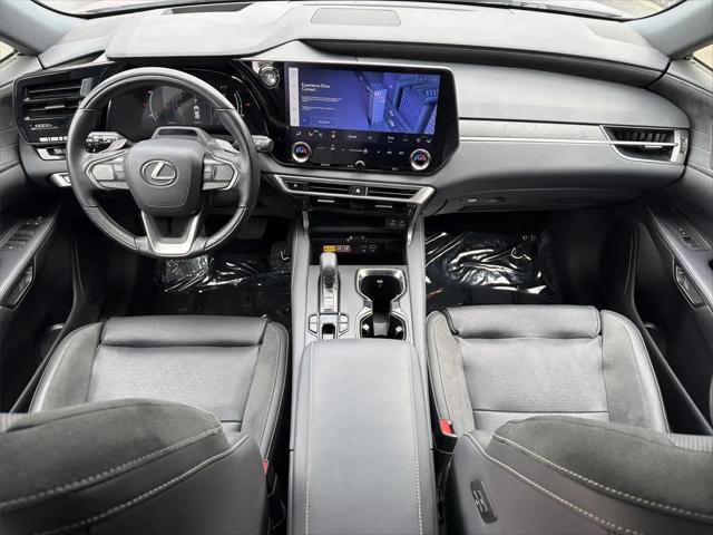 2024 Lexus RX 450h+ Luxury