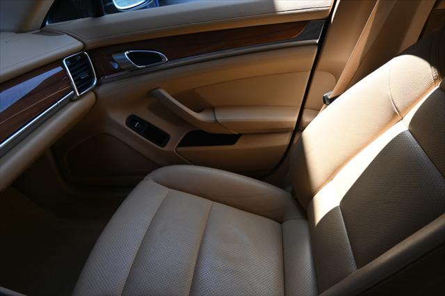 2011 Porsche Panamera S