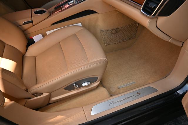 2011 Porsche Panamera S