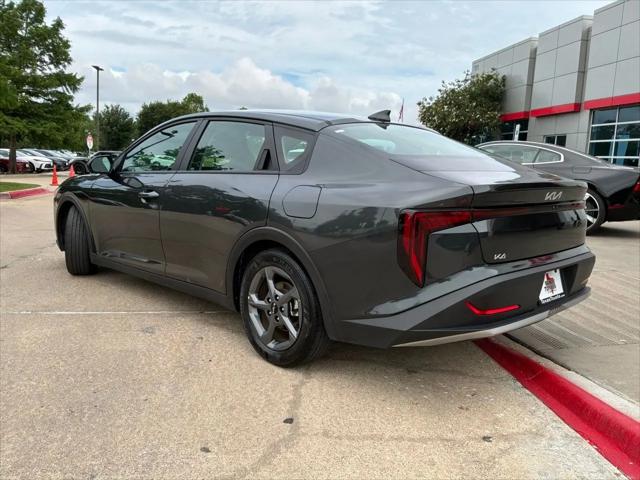 2025 Kia K4 LXS