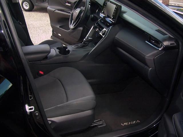 2021 Toyota Venza LE