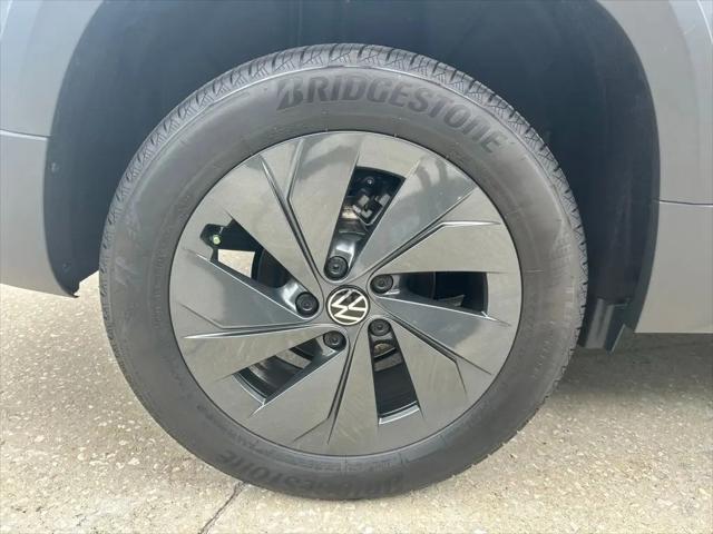 2026 Volkswagen Taos S