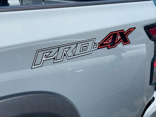 2024 Nissan Frontier Crew Cab PRO-4X 4x4