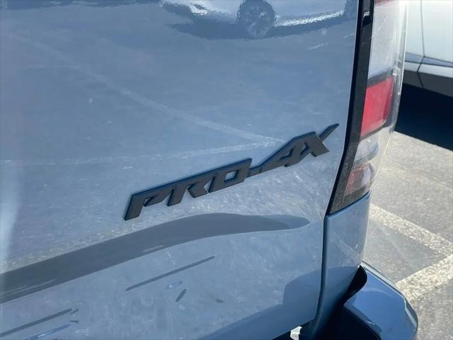 2024 Nissan Frontier Crew Cab PRO-4X 4x4