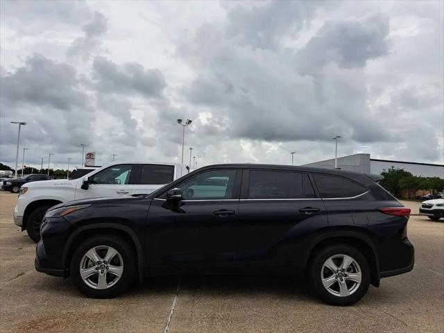 2023 Toyota Highlander LE