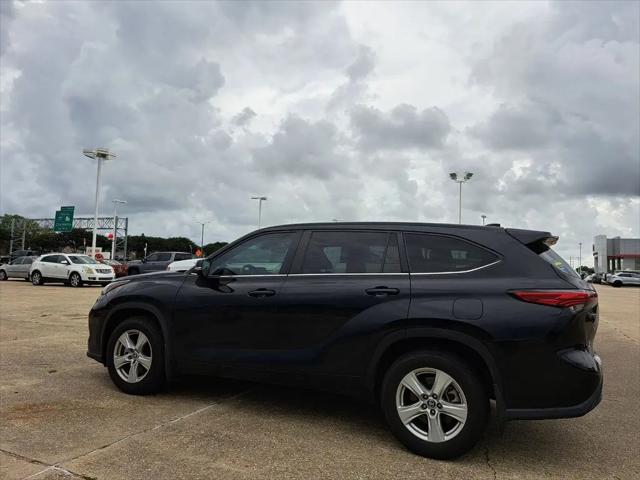 2023 Toyota Highlander LE