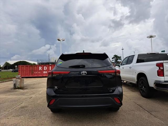 2023 Toyota Highlander LE