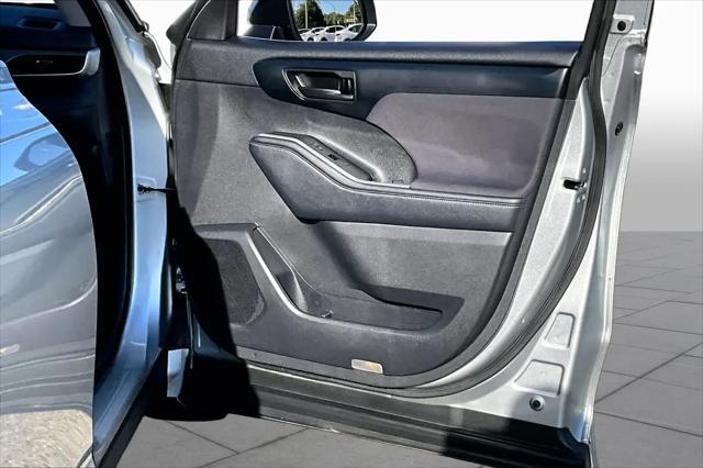 2021 Toyota Highlander Hybrid LE