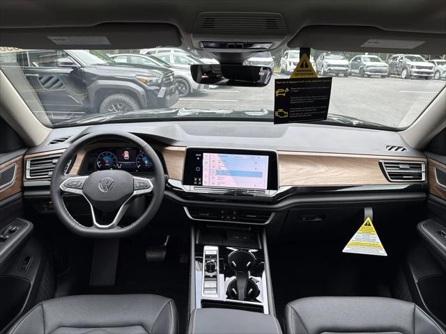 2026 Volkswagen Atlas SE with Technology