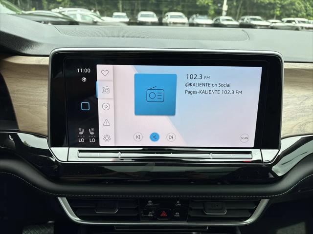 2026 Volkswagen Atlas SE with Technology