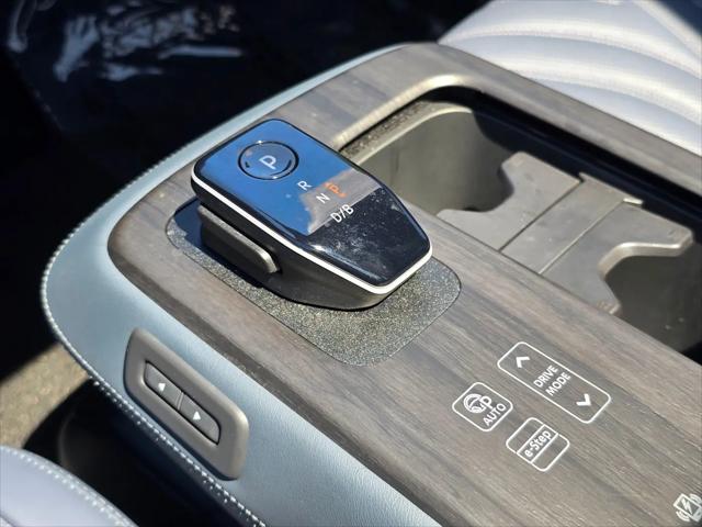 2025 Nissan ARIYA PLATINUM+