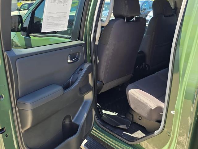 2024 Nissan Frontier Crew Cab Long Bed SV 4x4