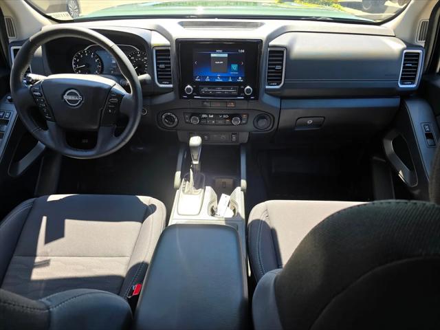 2024 Nissan Frontier Crew Cab Long Bed SV 4x4