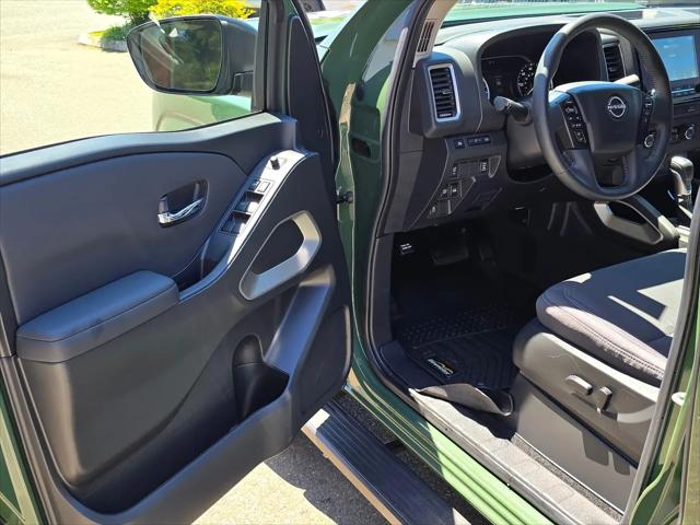 2024 Nissan Frontier Crew Cab Long Bed SV 4x4