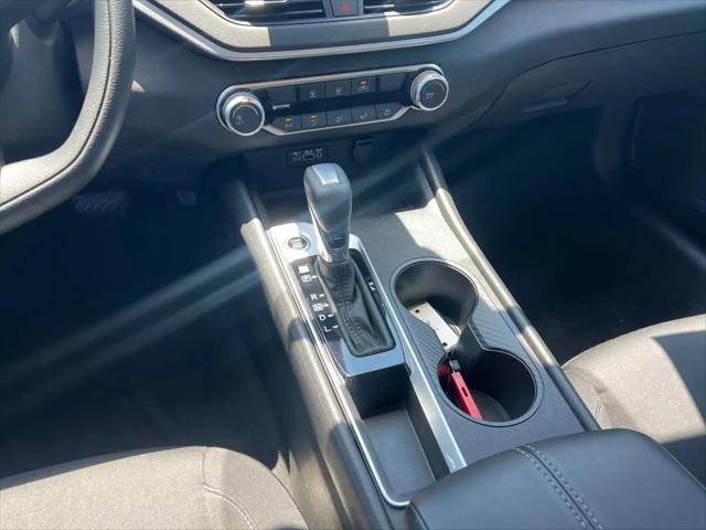 2025 Nissan Altima S FWD