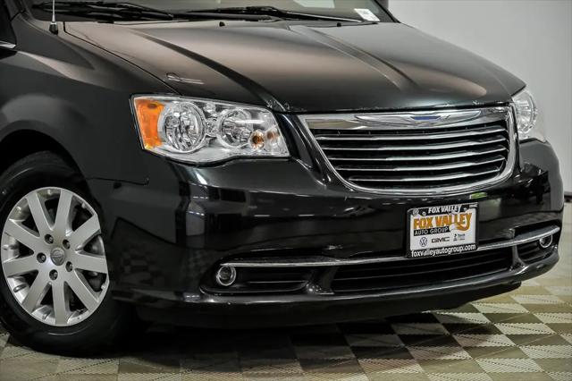 2015 Chrysler Town & Country Touring