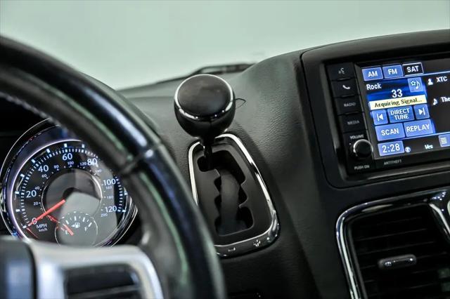 2015 Chrysler Town & Country Touring