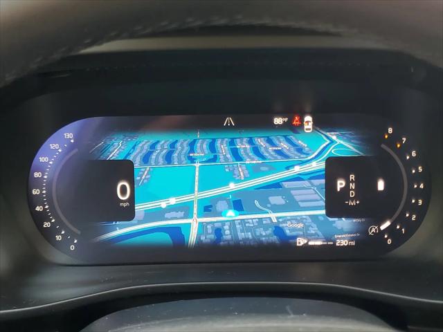 2026 Volvo XC40 Plus, B5 AWD Gas (mild hybrid), Dark