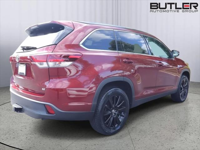 2019 Toyota Highlander SE