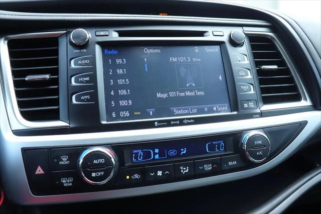 2019 Toyota Highlander SE