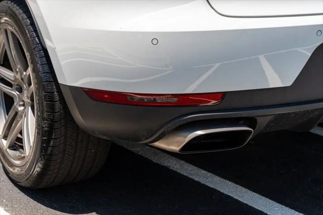 2019 Porsche Macan Macan
